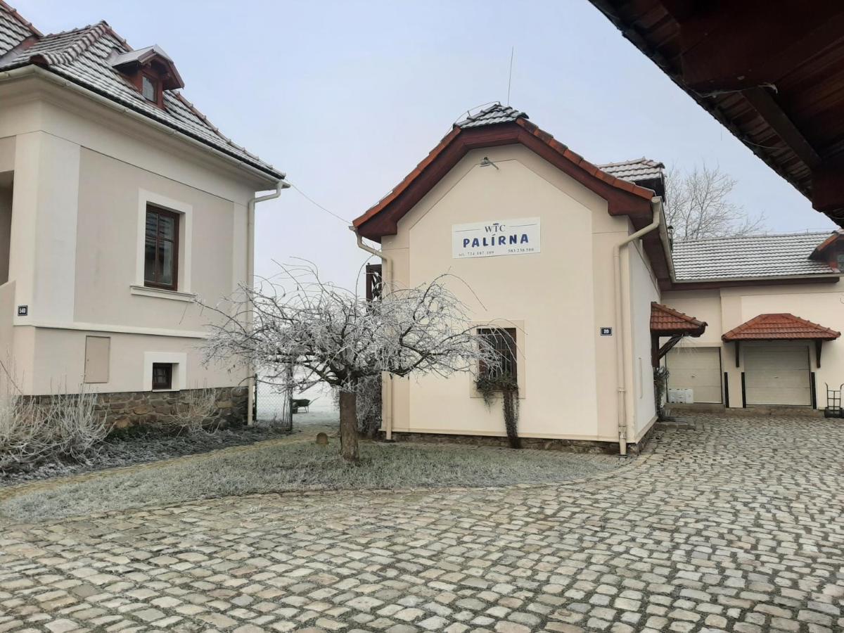 Palirna Bludov Hotel Bludov  Exterior photo